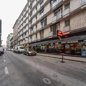  Διαμέρισμα Akacfa 413 1 Bedroom Aircon Center