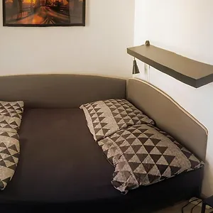 Sparrowl Apartman
